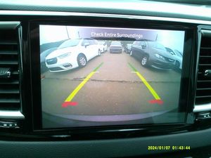 CHRYSLER PACIFICA TOURING L - 8