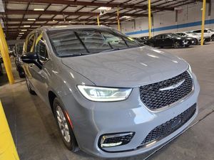 2025 Chrysler PACIFICA SELECT — фото 16