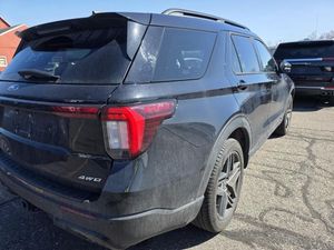 FORD EXPLORER ST-LINE - 2