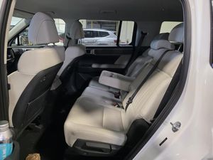 2025 Hyundai SANTA FE SEL 照片 20