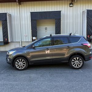 FORD ESCAPE TITANIUM - 2