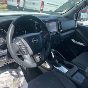 2023 Nissan FRONTIER SV — миниатюра 28