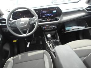 CHEVROLET TRAILBLAZER LT - 8