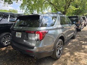 FORD EXPLORER ST-LINE - 2