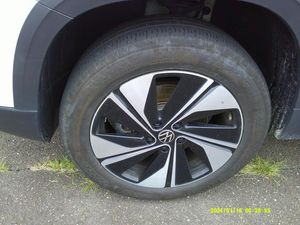 صورة 10 لـ 2025 Volkswagen TAOS SE