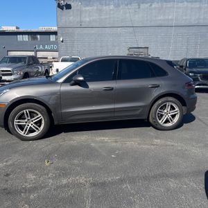 PORSCHE MACAN BASE - 2