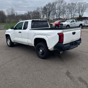 TOYOTA TACOMA SR - 3