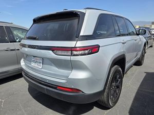 JEEP GRAND CHEROKEE - 2