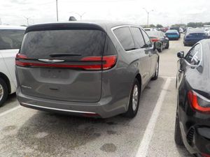 CHRYSLER PACIFICA TOURING L - 2