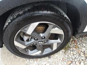 صورة مصغرة 12 لـ 2025 Hyundai VENUE SEL