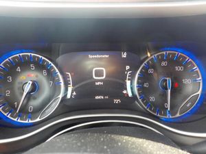 CHRYSLER PACIFICA TOURING L - 5