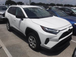 صورة مصغرة 16 لـ 2025 Toyota RAV4 LE