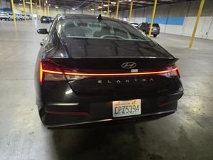 2025 Hyundai ELANTRA SE — миниатюра 20