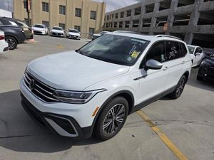 VOLKSWAGEN TIGUAN WOLFSBURG EDITION - 1