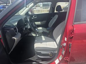 2025 Hyundai VENUE SE 照片 3