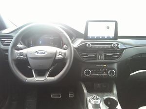 FORD ESCAPE ST-LINE - 4