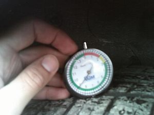 CHRYSLER VOYAGER LX - 9