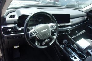 صورة 4 لـ 2025 KIA TELLURIDE S