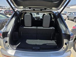 صورة 6 لـ 2025 Mitsubishi OUTLANDER SE