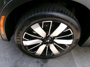2025 Mitsubishi OUTLANDER SE — миниатюра 19