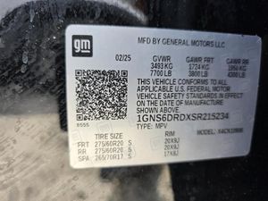 CHEVROLET SUBURBAN - 7