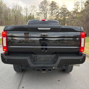 FORD F-250 SUPER DUTY LARIAT - 4