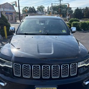 2017 JEEP GRAND CHEROKEE OVERLAND — фото 9