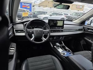 2025 Mitsubishi OUTLANDER 照片 4