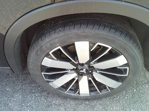 MITSUBISHI OUTLANDER SE - 8