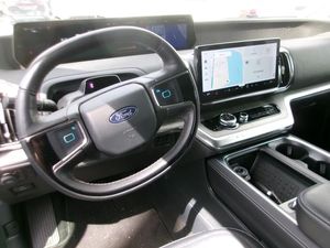 FORD EXPEDITION PLATINUM - 8