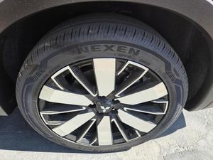 صورة 9 لـ 2025 Mitsubishi OUTLANDER
