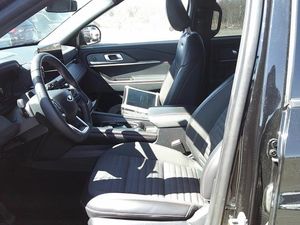 FORD EXPLORER ST-LINE - 3