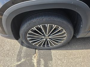 صورة 11 لـ 2025 Volkswagen TAOS SE