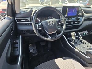 TOYOTA HIGHLANDER - 4