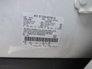 FORD EXPLORER XLT - 7