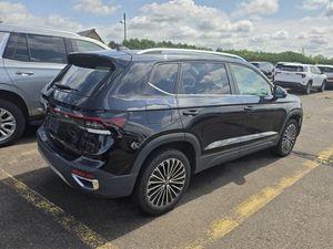 صورة 2 لـ 2025 Volkswagen TAOS SE