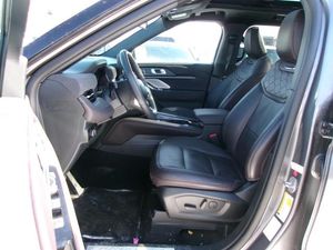 FORD EXPLORER PLATINUM - 3