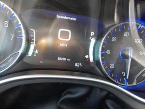 CHRYSLER PACIFICA TOURING L - 5