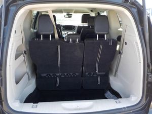 CHRYSLER PACIFICA TOURING L - 6