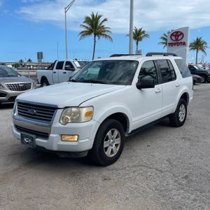 Ford Explorer XLT - 1