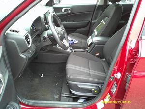 HYUNDAI VENUE SE - 3