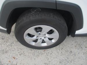 2025 Toyota RAV4 LE 缩略图 14