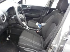 HYUNDAI VENUE SEL - 3