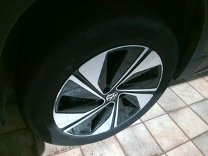 صورة 12 لـ 2025 Volkswagen TAOS SE
