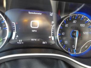 CHRYSLER PACIFICA TOURING L - 5