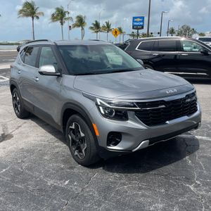 2025 KIA SELTOS EX photo 7