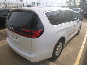 CHRYSLER PACIFICA SELECT - 2