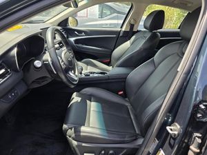 2025 Genesis G70 2.5T — фото 3