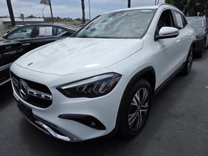 2025 Mercedes-BENZ GLA 照片 1