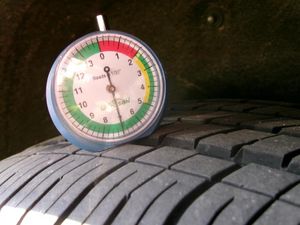 CHRYSLER PACIFICA TOURING L - 8